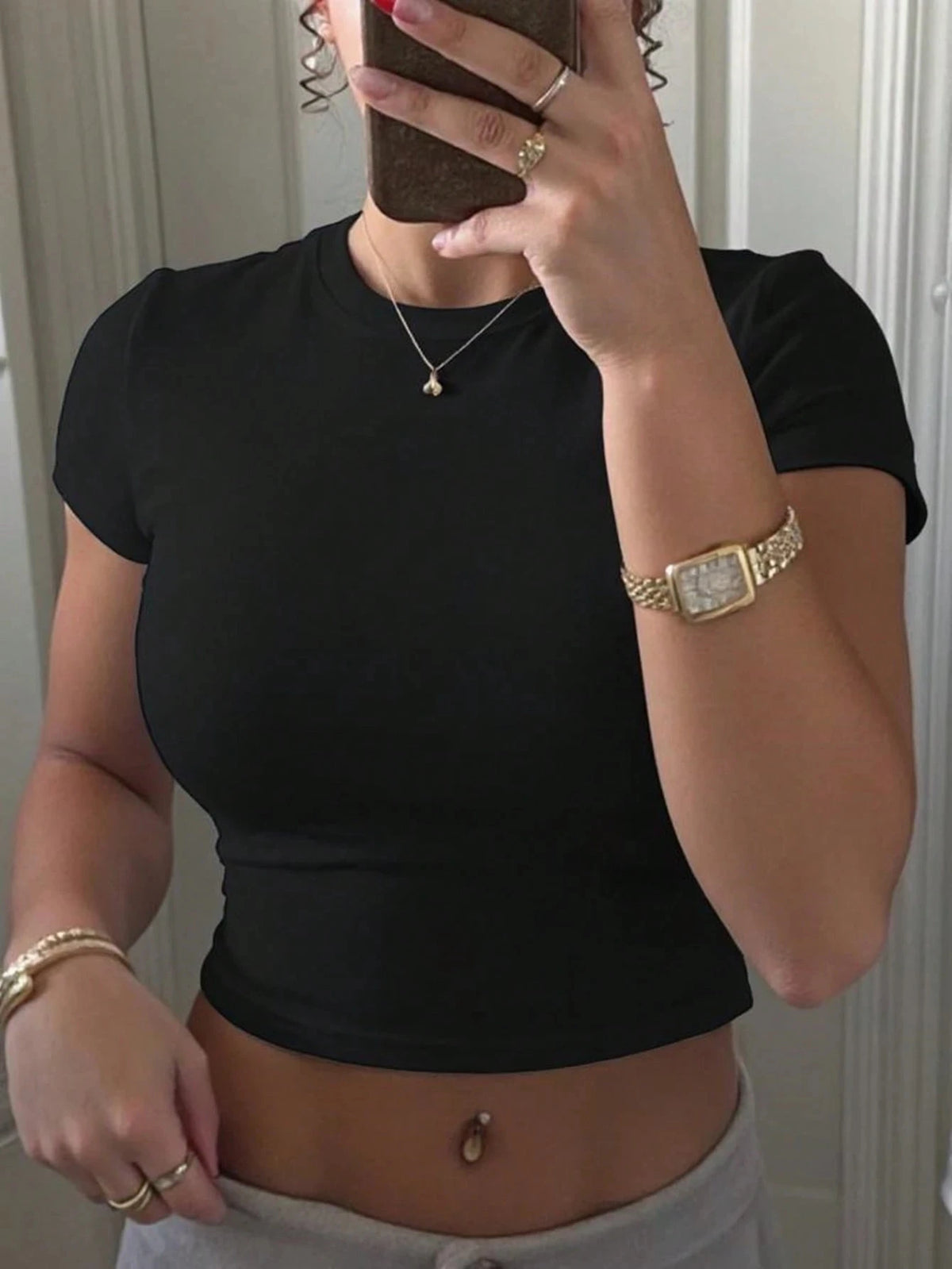 1. Crop Top Fitted